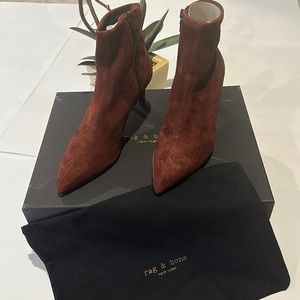NIB Rag & Bone BEHA stretch Boot in Mahogany Suede, size 7